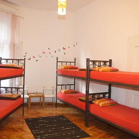 Time Hostel Белград Экстерьер фото