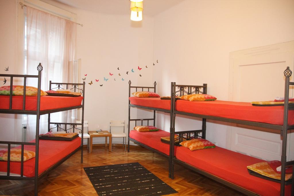 Time Hostel Белград Экстерьер фото