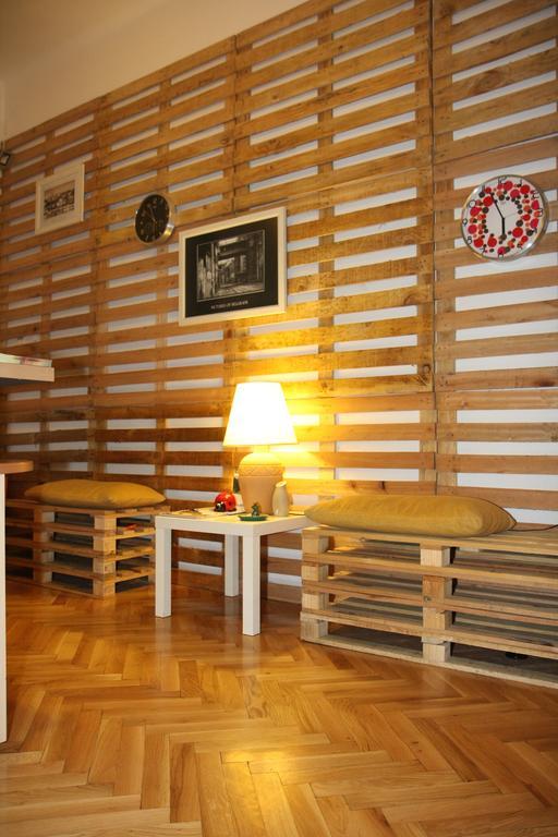 Time Hostel Белград Экстерьер фото