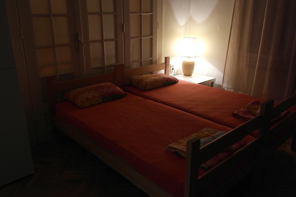 Time Hostel Белград Экстерьер фото