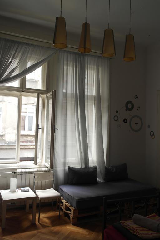 Time Hostel Белград Экстерьер фото