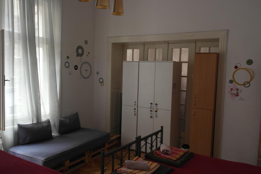 Time Hostel Белград Экстерьер фото